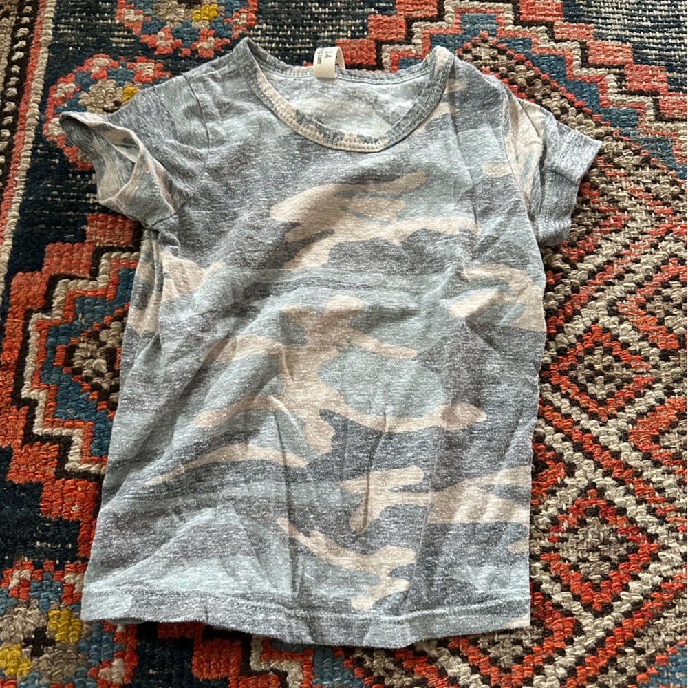 Childhoods Clothing camo short sleeve tee, 18-24 months